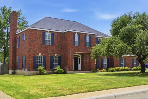 120 Merry Trl, Hollywood Park, TX 78232