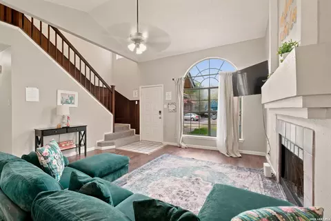 10218 Barron Fld, San Antonio, TX 78245