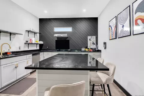 713 Lockhart, San Antonio, TX 78202
