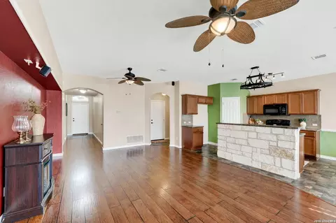 213 Teron Dr, San Marcos, TX 78666