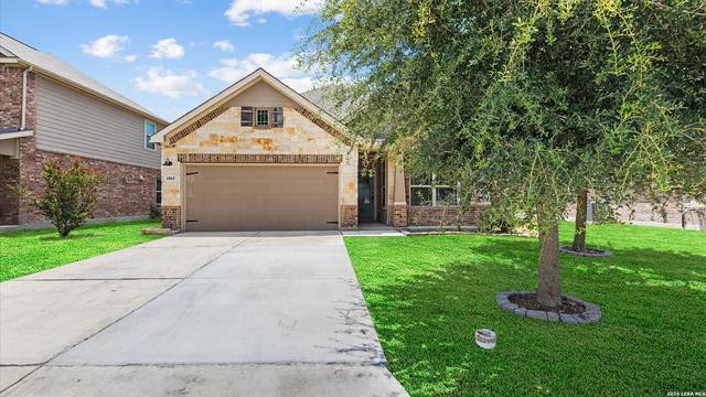 1865 Logan Trl, New Braunfels, TX 78130