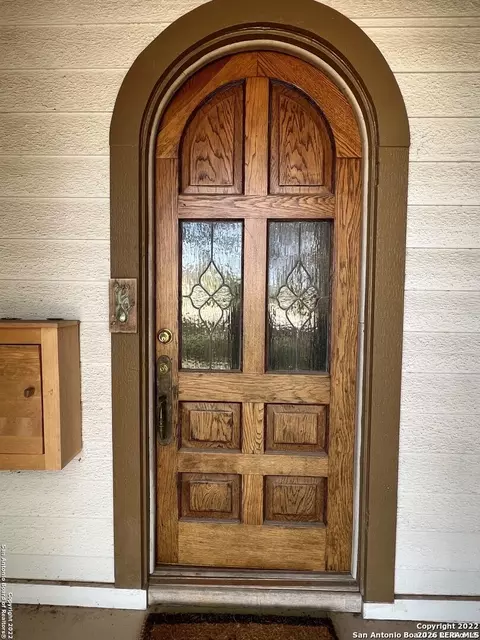 Exterior - 815 N Getty, Uvalde, TX 78801 photo 2 of 13