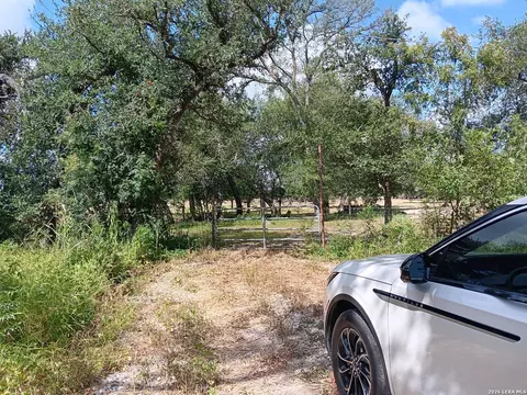 16245 W Loop 1604 S, Von Ormy, TX 78073 photo 1