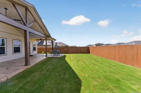 519 Diamond Shls, Cibolo, TX 78108