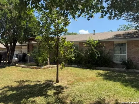 1826 Mossy Creek Dr, San Antonio, TX 78245