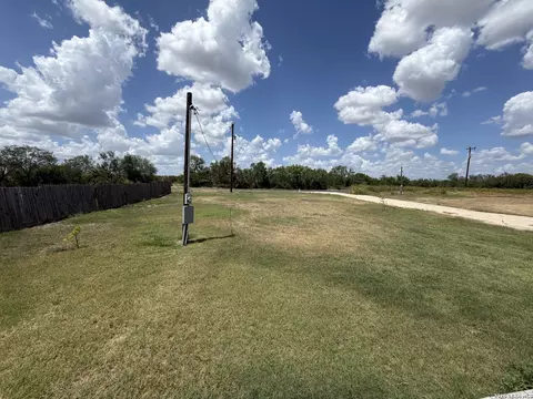 Other - 7002 County Road 4514, Devine, TX 78016 photo 5 of 5