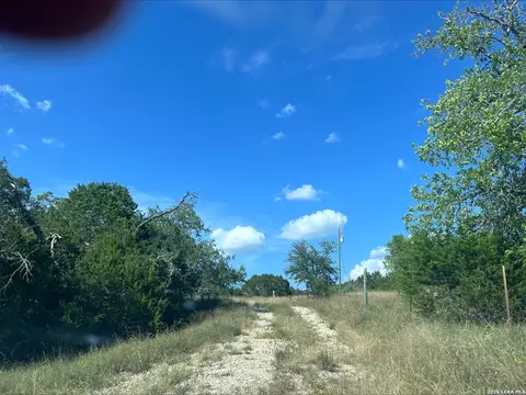 393 Us Highway 87, Comfort, TX 78013