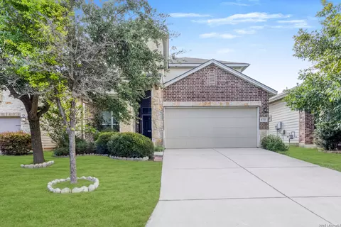 8715 Dove Oak Ln, San Antonio, TX 78254