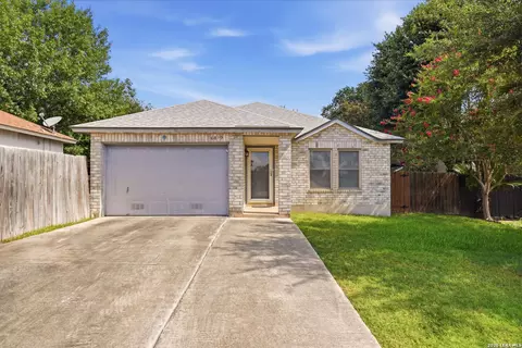 6819 Honeyridge Ln, San Antonio, TX 78239