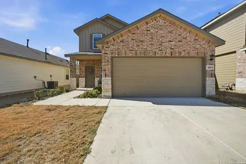 4819 Vogesite Path, San Antonio, TX 78253