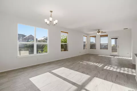 9305 Devils Riv, Converse, TX 78109 photo 8