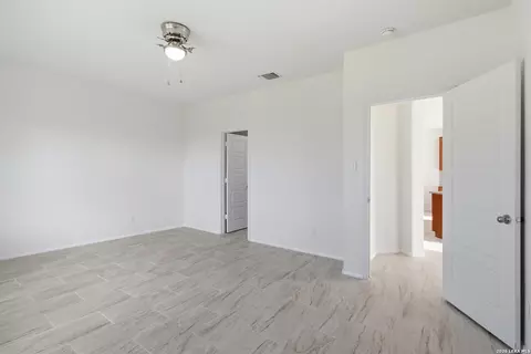 9305 Devils Riv, Converse, TX 78109 photo 19