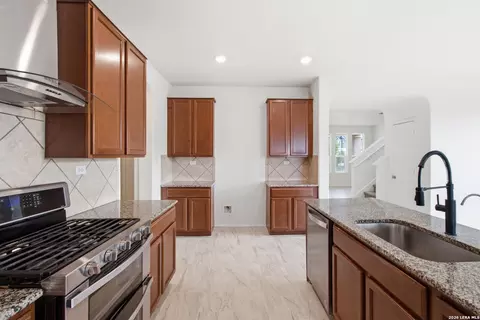 9305 Devils Riv, Converse, TX 78109 photo 17