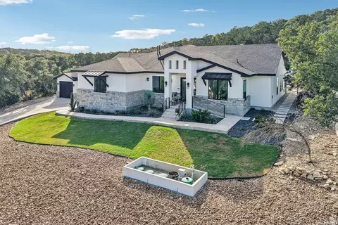 8823 Falcon Pl, San Antonio, TX 78256