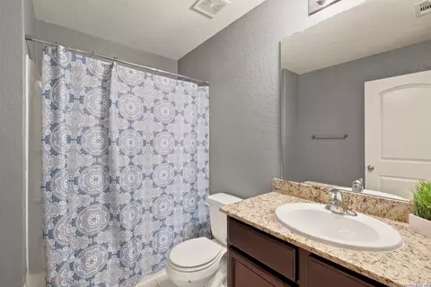 Bath - 15246 Walcott Rdg, Von Ormy, TX 78073 photo 1 of 3