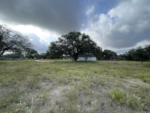 Other - 1742 County Road 777, Devine, TX 78016 photo 9 of 11