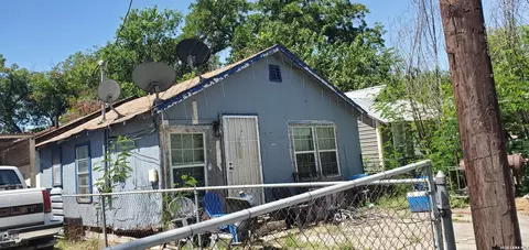 1530 Brighton, San Antonio, TX 78211