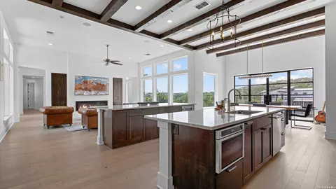 10038 Ivory Cyn, San Antonio, TX 78255