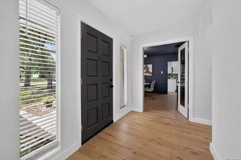 Entry Way - 721 Balfour Dr, Windcrest, TX 78239 photo 1 of 2