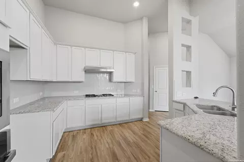 Kitchen - 369 Durian Loop, Buda, TX 78610 photo 2 of 3