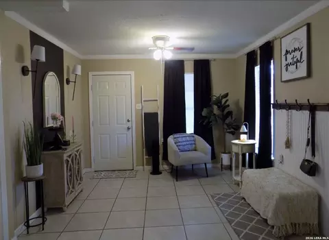 Entry Way - 2324 Lorilee Dr, Eagle Pass, TX 78852 photo 1 of 2