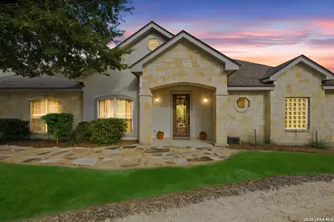 301 Mountain Spg, Boerne, TX 78006