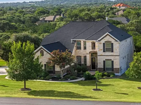 2194 Ranch Loop Dr, New Braunfels, TX 78132