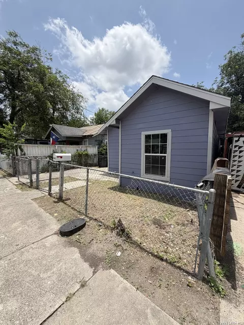 1812 Ruiz St, San Antonio, TX 78207