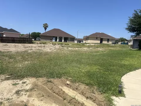 3479 Cory Cir, Eagle Pass, TX 78852 photo 3