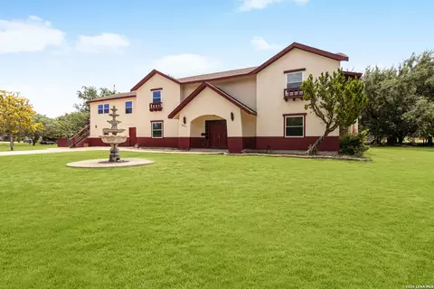 9602 County Road 5723, Castroville, TX 78009