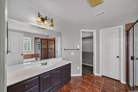 Bath - 15815 White Cap Dr, Lytle, TX 78052 photo 1 of 3