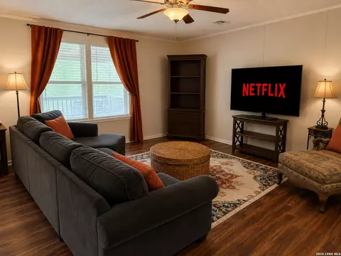 6020 Apache Moon, Spring Branch, TX 78070 photo 5