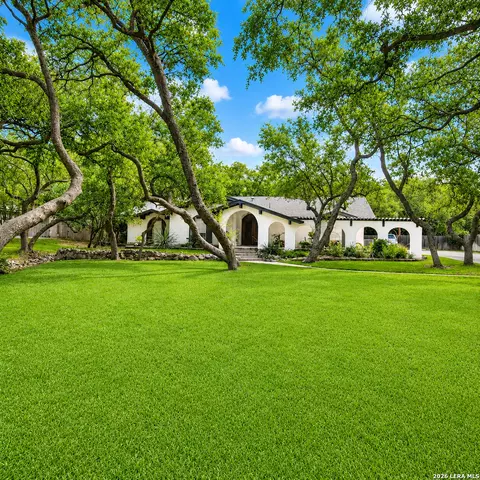 109 Honey Bee Ln, Shavano Park, TX 78231