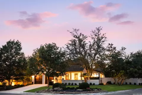 4403 Cameron Ct, Shavano Park, TX 78249