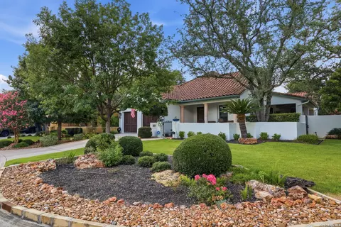 4403 Cameron Ct, Shavano Park, TX 78249