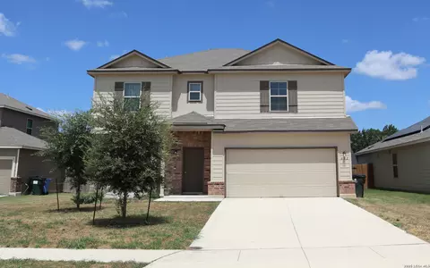632 Cypress Arbor, Seguin, TX 78155