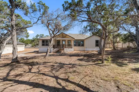 Exterior - 333 Eagle Rock Rd, Spring Branch, TX 78070 photo 6 of 10