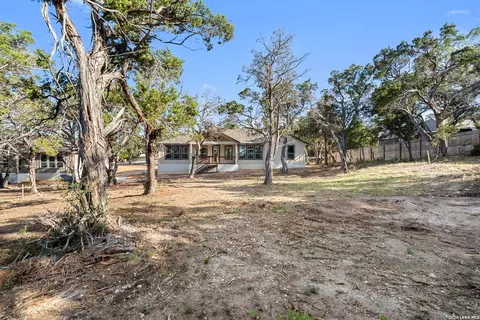 Exterior - 333 Eagle Rock Rd, Spring Branch, TX 78070 photo 7 of 10