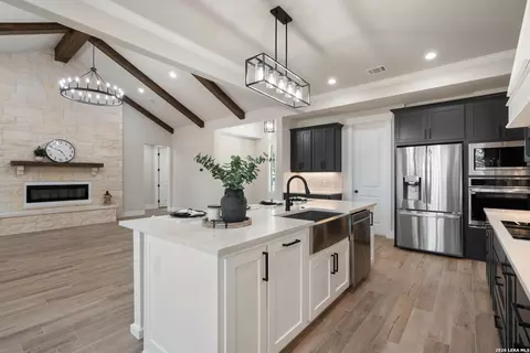 Kitchen - 333 Eagle Rock Rd, Spring Branch, TX 78070 photo 1 of 7