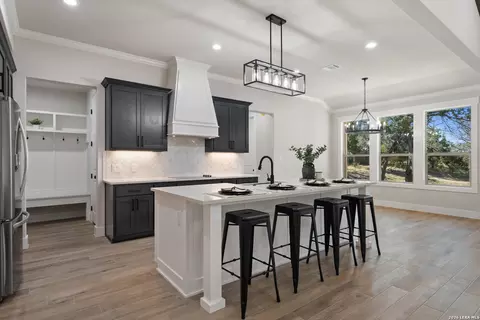 Kitchen - 333 Eagle Rock Rd, Spring Branch, TX 78070 photo 3 of 7
