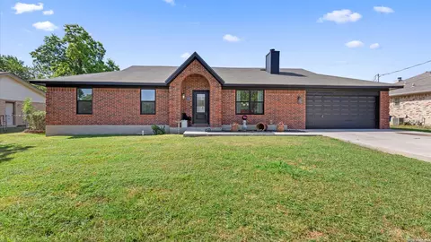 1523 Camellia Ln, New Braunfels, TX 78130