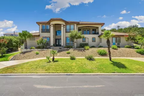 315 Candelaria, Helotes, TX 78023