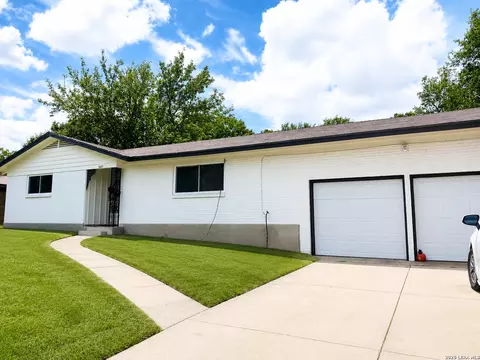 3611 Larkhill, San Antonio, TX 78228