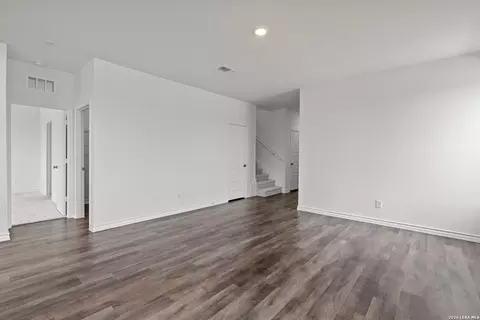 Living - 1223 Toro Playa, Converse, TX 78109 photo 4 of 5