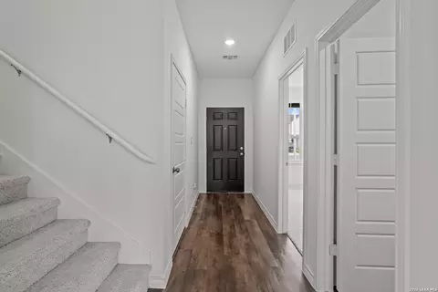 Entry Way - 1223 Toro Playa, Converse, TX 78109 photo 1 of 6
