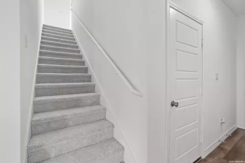 Entry Way - 1223 Toro Playa, Converse, TX 78109 photo 5 of 6