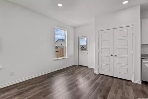 Entry Way - 1223 Toro Playa, Converse, TX 78109 photo 3 of 6