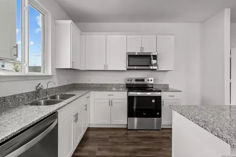Kitchen - 1223 Toro Playa, Converse, TX 78109 photo 4 of 6
