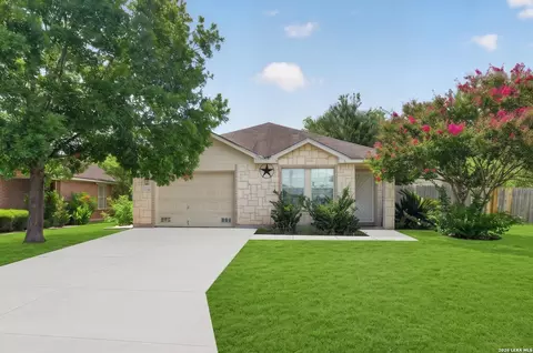 9684 Shorebird Ln, San Antonio, TX 78245