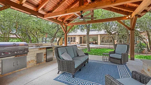 110 Western Oaks, New Braunfels, TX 78132
